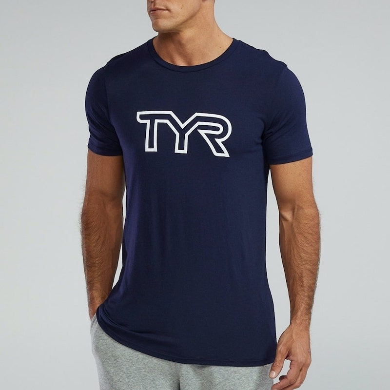 camiseta tyr hombre logo grande azul marino