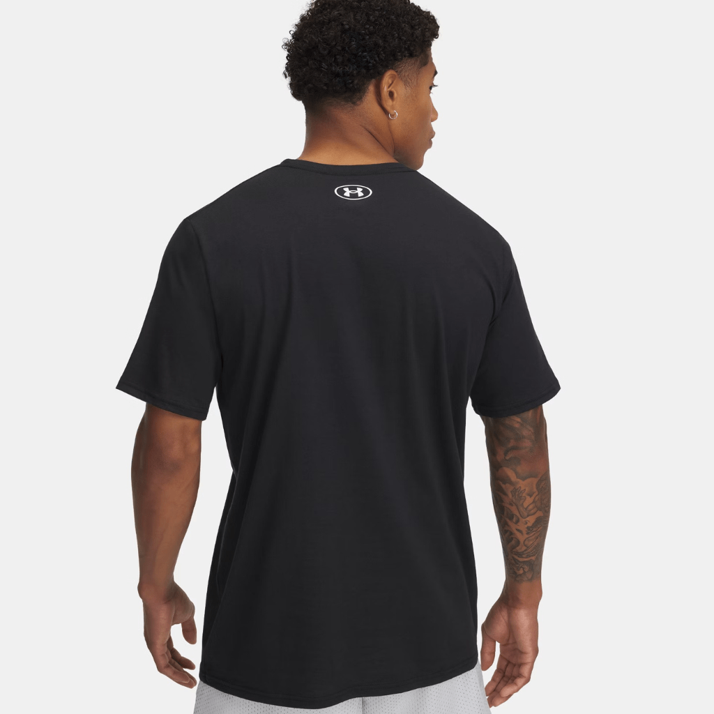 Camiseta Under Armour Camo Chest Stripe